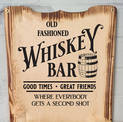 Rustikales Holzschild mit Whiskey Bar Gravur und Fass Motiv, Geschenkidee für Bar Deko